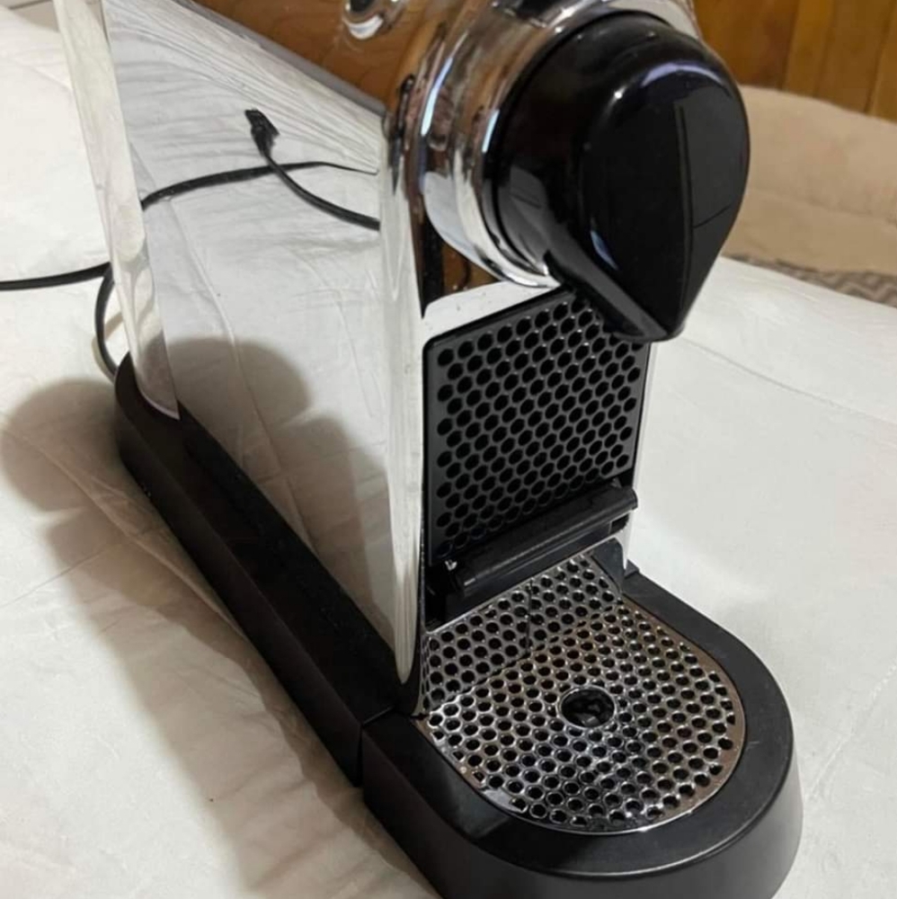 Nespresso Citiz Chrome machine